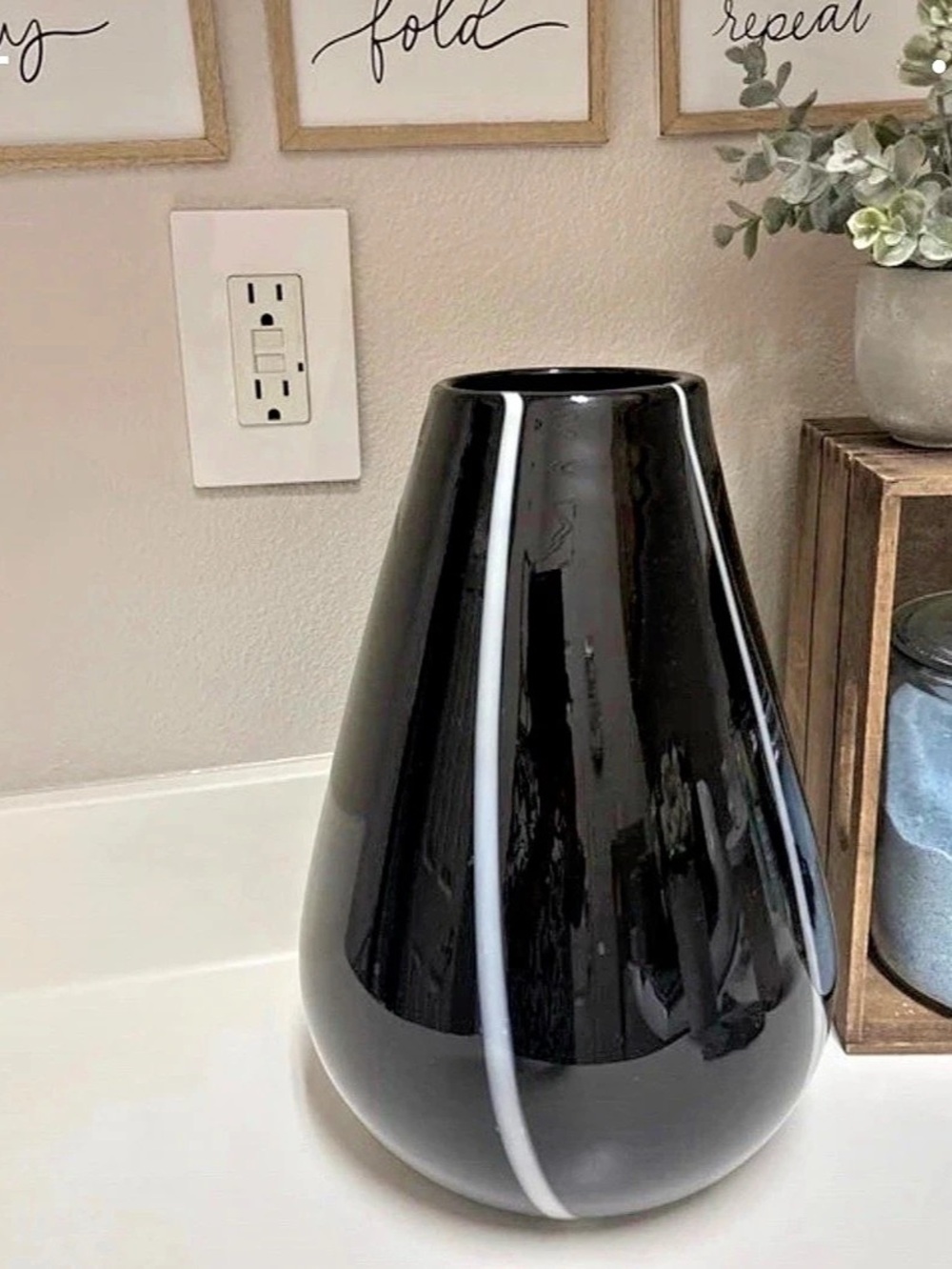 Black Glossy Decorative Vase